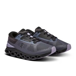 On Cloudstratus 3 running shoes in the Metal Wisteria colorway women’s size 9.5